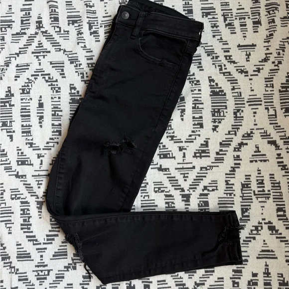 American Eagle Outfitters Black Distressed Super Hi-Rise Jeans - Picture 2 of 8